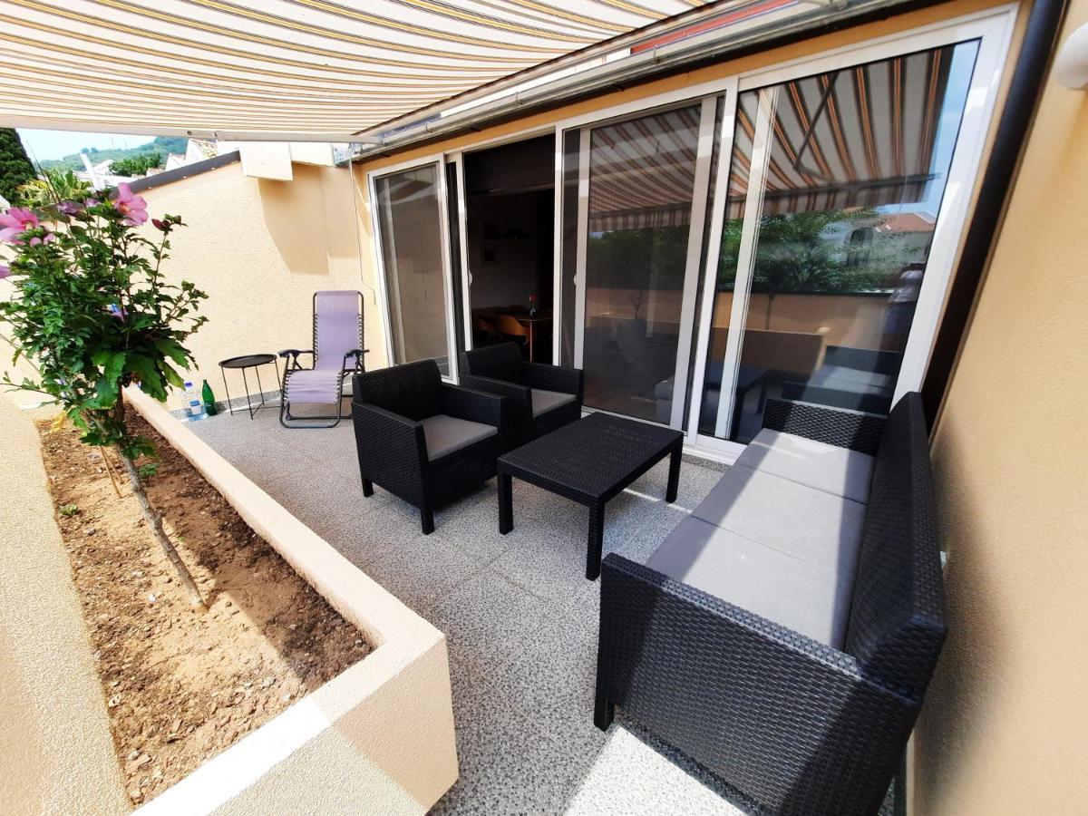 Montenegro Sea Pearl Apartments Petrovac Exterior photo