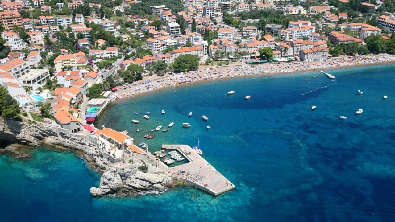 Montenegro Sea Pearl Apartments Petrovac Exterior photo